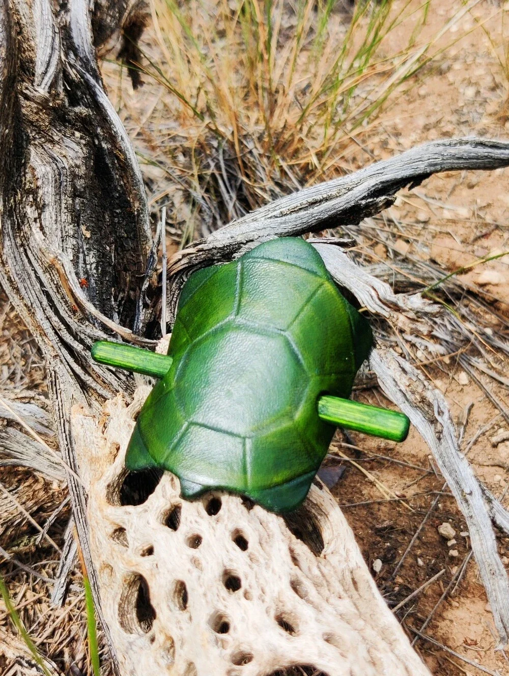 Turtle Hair Slides Leather